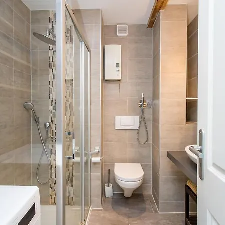In Suedost Fuer 4 Personen We5 Apartment Leipzig